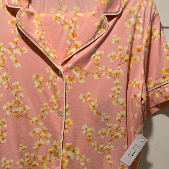 Natori~ NWT!!~ (Retail: 140) Luxurious Pajamas - Picture 15 of 15